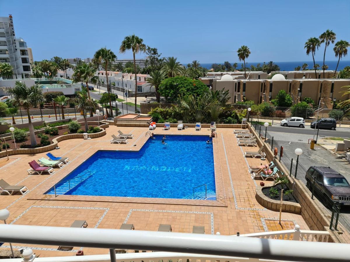 Borinquen Only 280 Meters To The Beach, Balcony With Sea View, Heated Pool, Wifi Apartment *